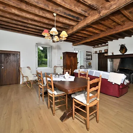Holiday home La Maison Bayle Mauvezin (Hautes-Pyrenees)